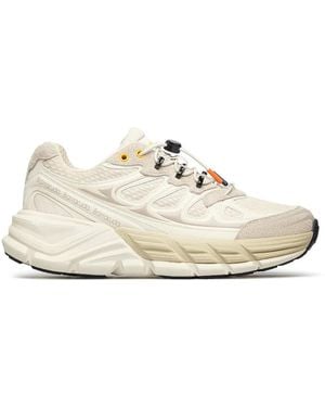 Barracuda Round-One Toggle-Fastening Panelled Trainers - White