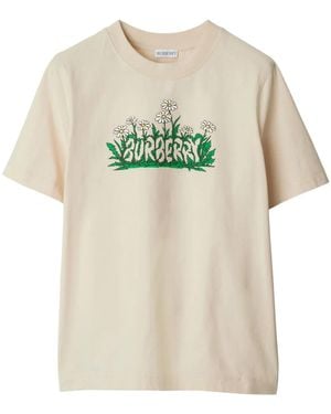 Burberry Daisy Logo Cotton T-Shirt in Black | Lyst
