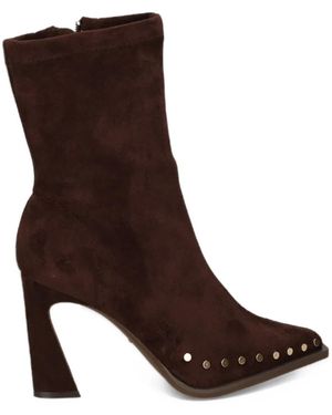 Alma En Pena. Stud-Embellished Pointed-Toe Ankle Boots - Brown
