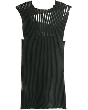 Issey Miyake Pleated Sleeveless Top - ブラック