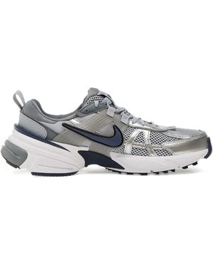 Nike V2K Run Metallic Mesh Low-Top Trainers - Grey
