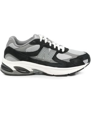 New Balance Paneled Mesh Sneakers - White