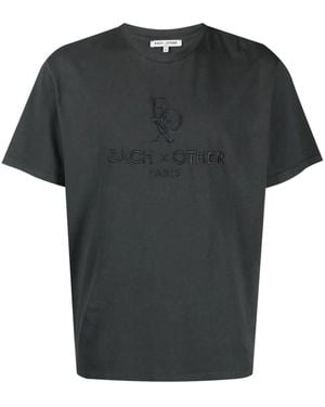 Each x Other T-Shirt Met Geborduurd Logo - Zwart