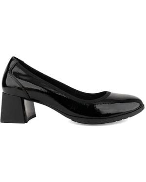 Linda Baumann Patent-Finish Block-Heel Pumps - Black