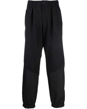 Moncler タックパンツ - ブラック