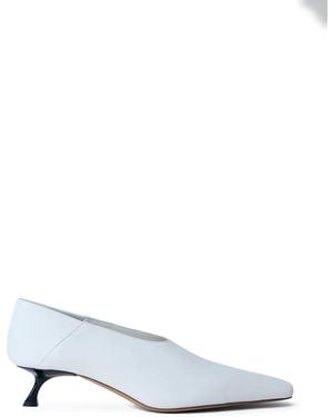 Sportmax Madia Pointed-Toe Court Shoes - White
