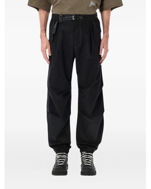 and wander Logo-Belt Trousers - Black