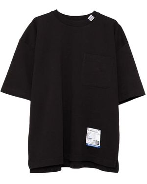 in・stru(men-tal) T-Shirt Met Borstzak - Zwart