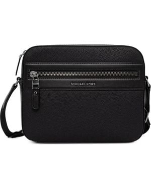 Michael Kors Jet Set Logo-Plaque Pebbled Shoulder Bag - Black