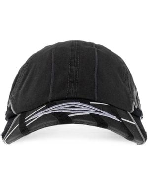 Umbro Distressed Embroidered Baseball Cap - Black
