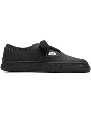 General Scale. Kiefer Low-Top Sneakers - Black