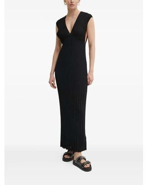 Gestuz Philanagz V-Neck Midi Dress - Black