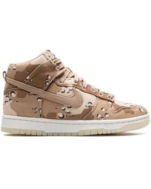 Nike Dunk High Sneakers Mit Camouflage-Print - Braun