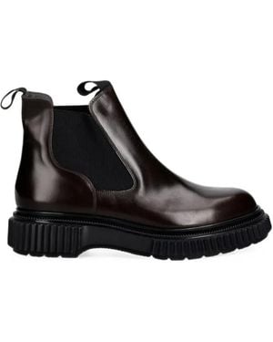 Adieu Round-Toe Chelsea Boots - Black