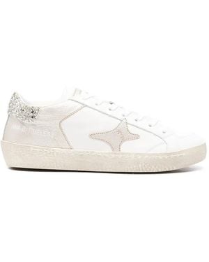AMA BRAND Star-Embellished Trainers - White
