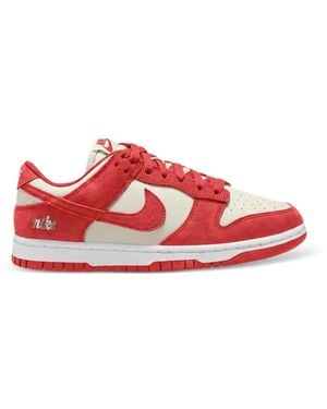 Nike Dunk Low Suede Trainers - Red