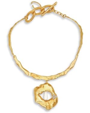 Oscar de la Renta Hammered Pearl-Pendant Necklace - Metallic
