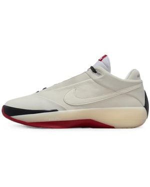 Nike 40 Chicago Sneakers - White