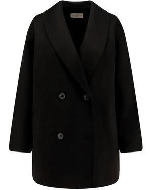 The Dynamis Studio Buttoned Coat - Black