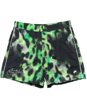 Nike Graphic Print Shorts - Green