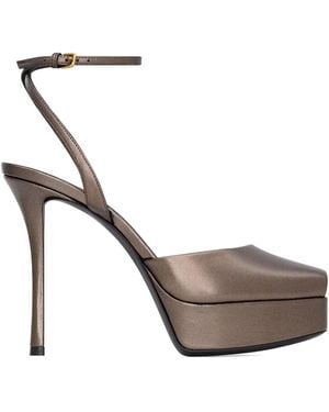Saint Laurent La Scandale Plateausandalen Aus Metallicleder - Weiß