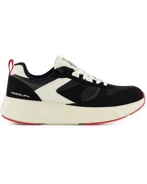 Fessura Run 03 Logo-Print Low-Top Trainers - Black