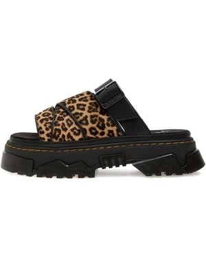 Dr. Martens Mattison leopard-print platform sandals - Marrón