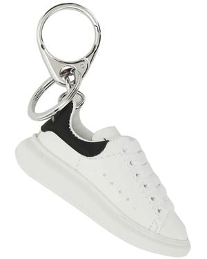 McQueen Schlüsselanhänger Mit Sneaker - Weiß