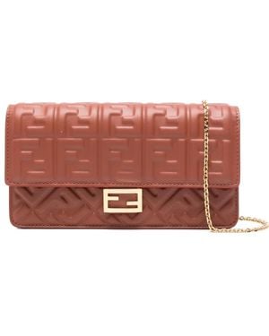 Fendi Baguette Logo-Plaque Quilted Clutch Bag - Red