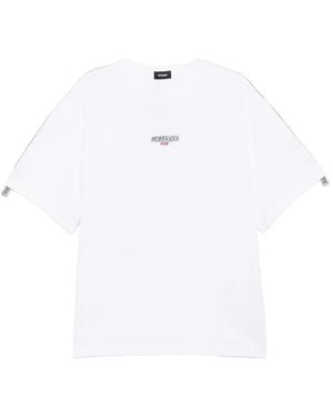 we11done Logo-Embossed T-Shirt - White