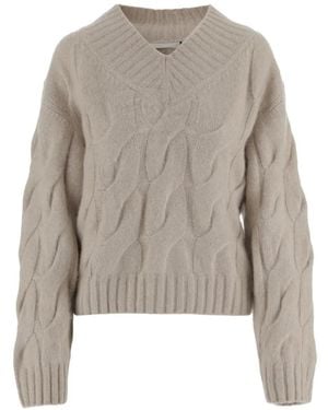 Allude V-Neck Cable-Knit Jumper - Natural