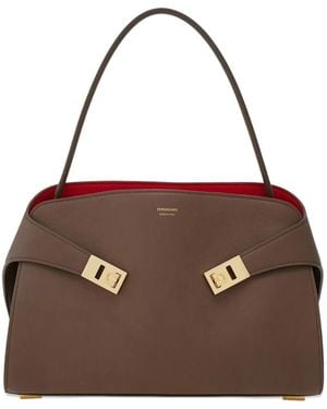 Ferragamo Tas Met Gespdetail En Handgreep - Bruin