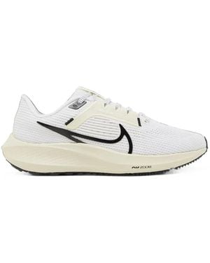 Nike Pegasus 40 Sneakers - White