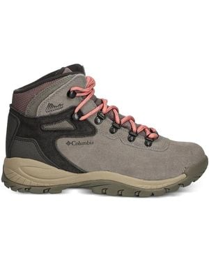 Columbia Newton Ridge Plus Lace-Up Hiking Boots - Brown