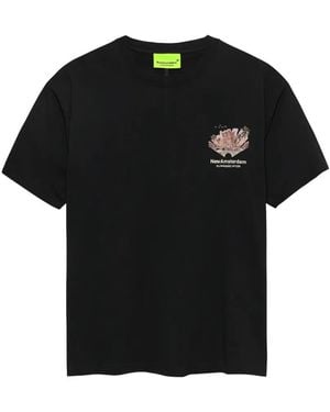 New Amsterdam Tropical Print T-Shirt - Black