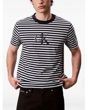 Calvin Klein Gestreiftes T-Shirt mit Logo - Grau