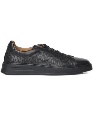 Henderson Grained Leather Sneakers - Black