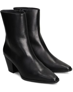 Pedro Miralles Pointed-Toe Ankle Boots - Black