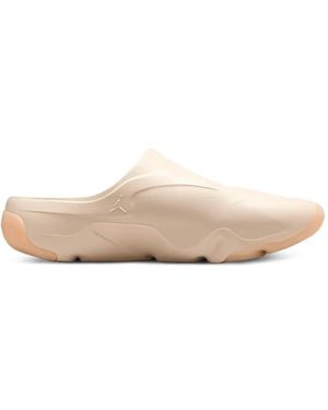 Nike Roam Slip-On Clogs - Pink