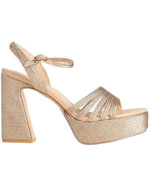 Emanuélle Vee Metallic-Effect Platform Sandals - Natural