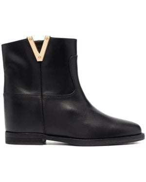 Via Roma 15 Logo-Plaque Almond-Toe Ankle Boots - Black