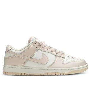 Nike Dunk Low-Pearl Trainers - White
