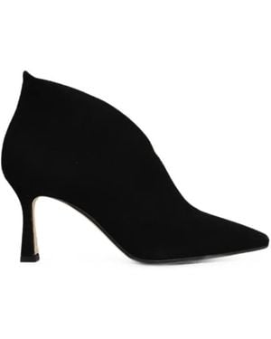 The Seller Pointed-Toe V-Cut Ankle Boots - Black