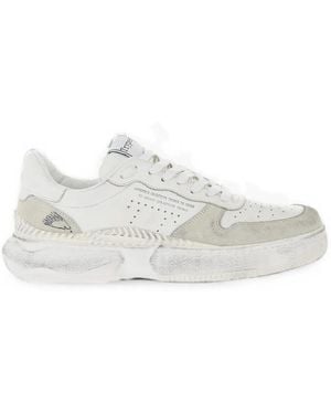 TRYPEE Distressed Leather Sneakers - White