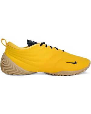 Nike Astra Ultra Wave-Patterned Trainers - Yellow