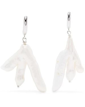Gohar World Chicken Foot Pearl Earrings - White