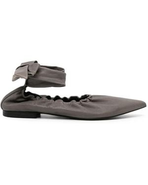 Uma Wang Bow-Detail Court Shoes - White