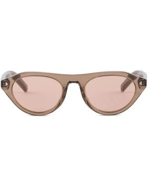 Prada Sunglasses With Iconic Metal Plaque - Pink