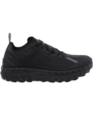 Norda 001A Round-Toe Sneakers - Black