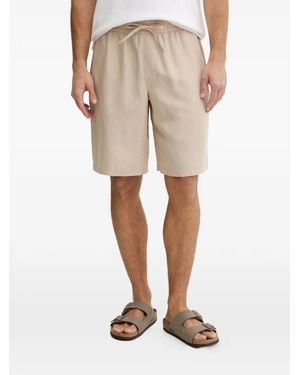 Guess Drawstring-Waist Logo-Patch Shorts - Natural